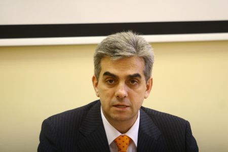 PNL reinventează trocul: revenirea lui Traian Băsescu la Cotroceni, la schimb cu numirea Monei Pivniceru la Justiţie