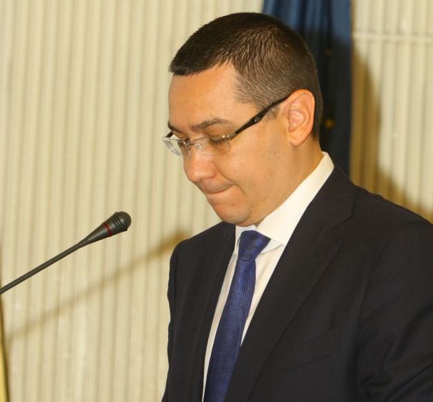 Românii din Europa: Pentru a-şi atinge scopul, Guvernul se joacă cu morţii şi românii din diasporă