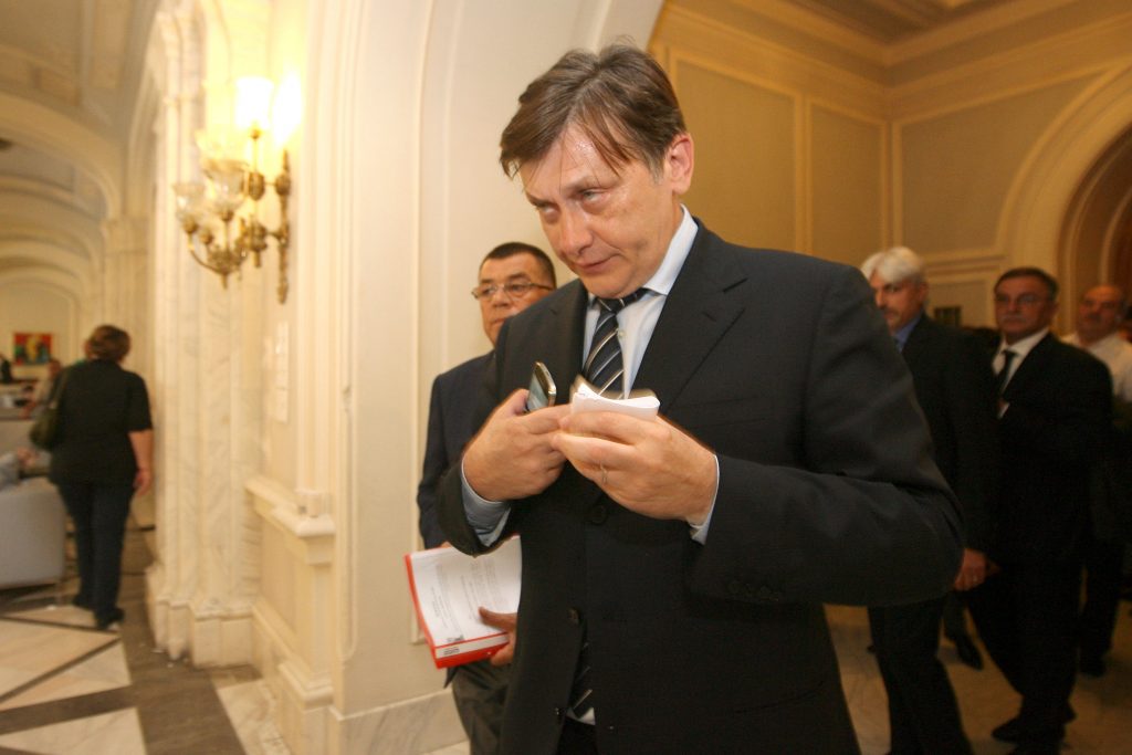 Antonescu: Preşedintele Lituaniei nu a formulat critici, ci "observaţii valabile în toată UE"