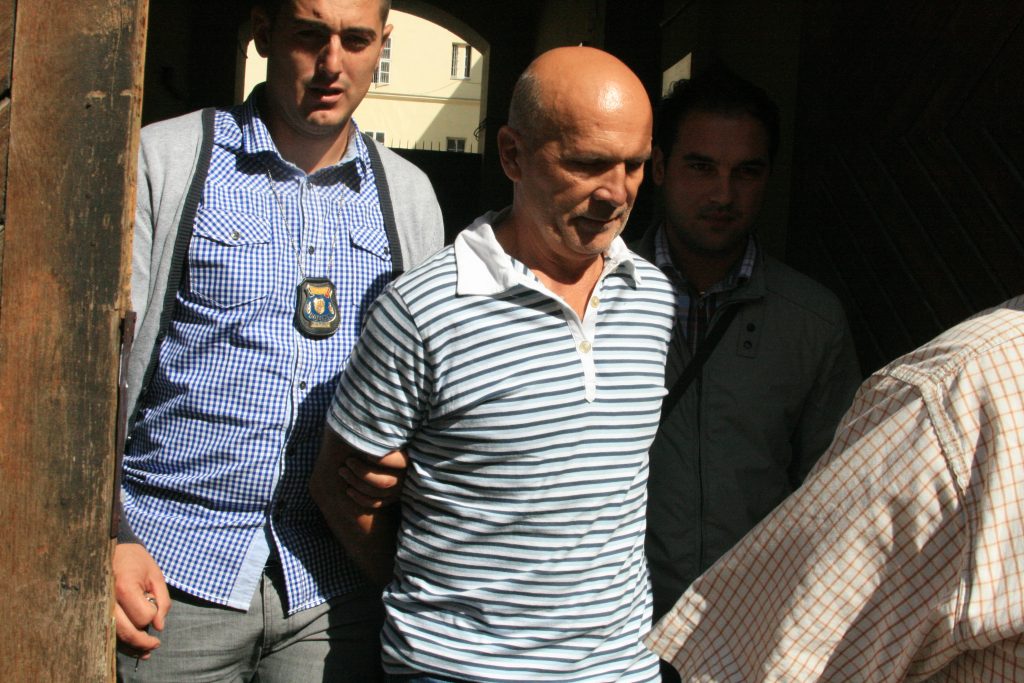 Antrenorul de karate pedofil FĂCEA ORGII sexuale cu fetiţe. DETALII ŞOCANTE din dosar