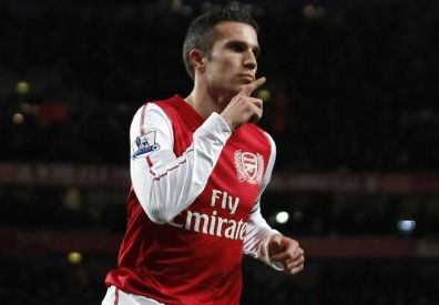 Atenţie, CFR Cluj! Van Persie a dat o "triplă" pentru Manchester United