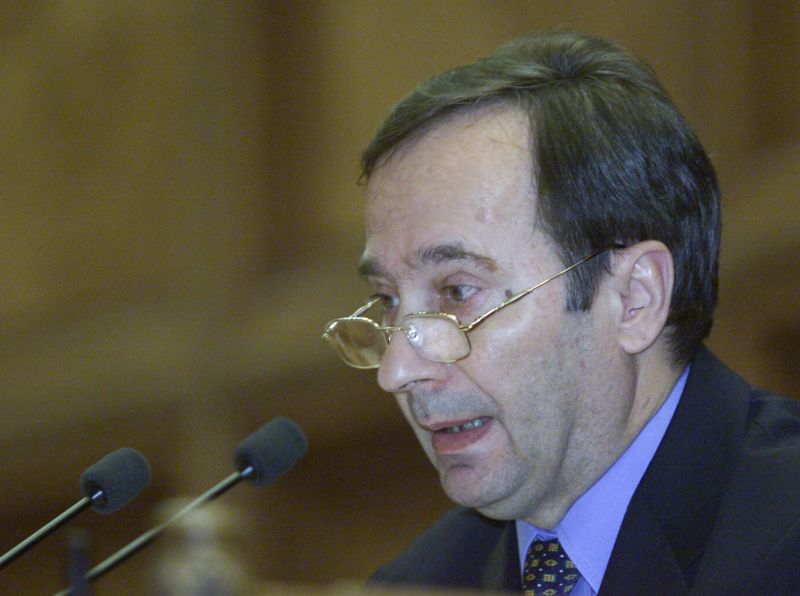 Avocatul Poporului: USL îl susţine pe Dorneanu şi vrea să convingă PDL să-şi retragă candidatul