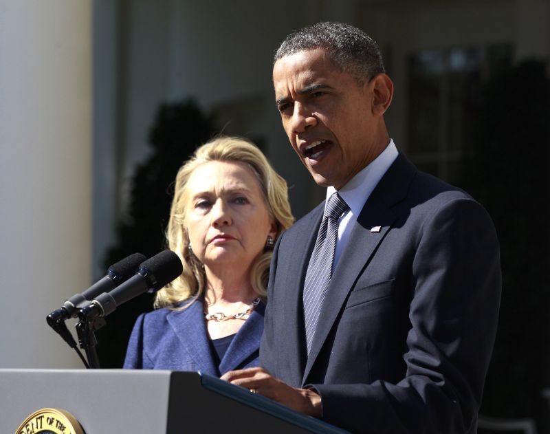 Barack Obama conduce detaşat în sondaje în trei state-cheie. Americanii au încredere în politica sa externă