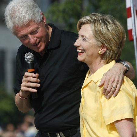 Bill Clinton nu exclude ca Hillary să candideze la prezidenţialele din 2016