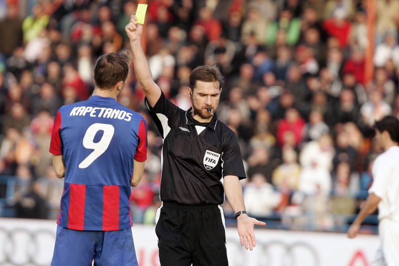 Brigadă de arbitri din România la un super-meci din Liga Europa