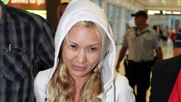 Cap al reţelei de droguri şi 20 de identităţi false. Viaţa dublă a celui mai apreciat model din revistele pentru bărbaţi | VIDEO