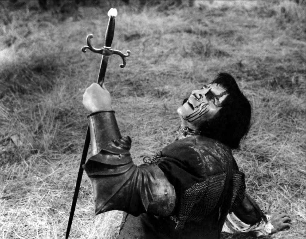 COCOŞAT, cu SĂGEATĂ ÎNFIPTĂ ÎN SPATE. A fost descoperit SCHELETUL LUI RICHARD AL III-LEA? | VIDEO