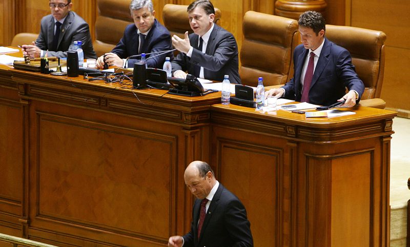 Cronica unei crize politice inimaginabile