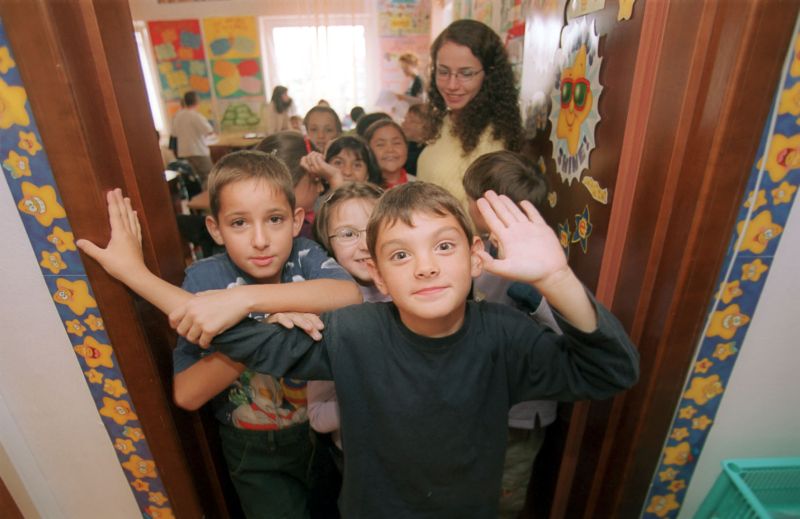 DISPARE CEL MAI IUBIT PROGRAM de educaţie? VEZI cum interpretează Daniel Funeriu amânarea începerii şcolii