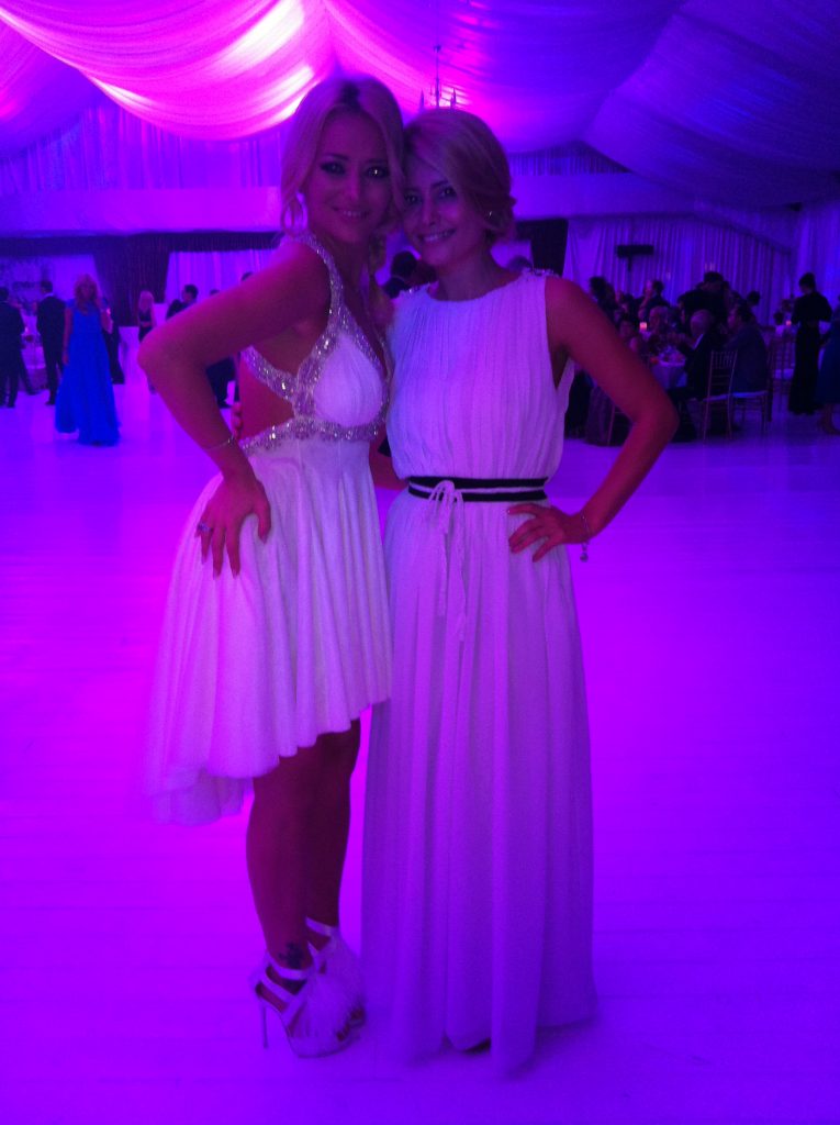 Ea a prins buchetul la nunta Deliei Matache!