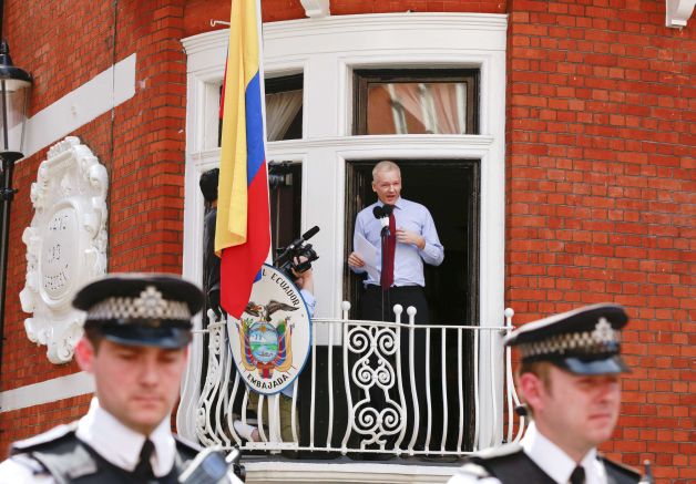Interviu cu cel mai vânat REFUGIAT AL LUMII. Mărturisirea lui ASSANGE: "E ca şi cum aş trăi într-o staţie spaţială"