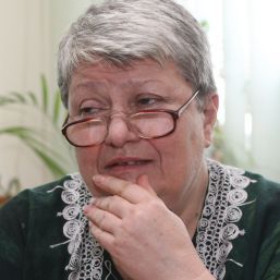 IOANA MARIA VLAS i-a dat meditaţii unei adolescente acuzate de CRIMĂ. Fata a intrat la ASE, pe loc bugetat!