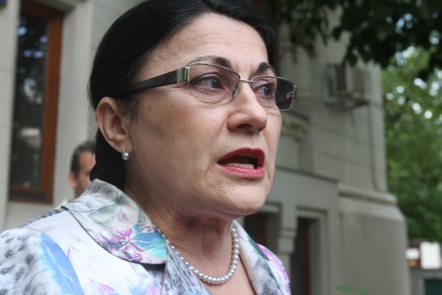 Liber la avansări facile în universităţi! De ce se grăbeşte Ecaterina Andronescu să schimbe sistemul