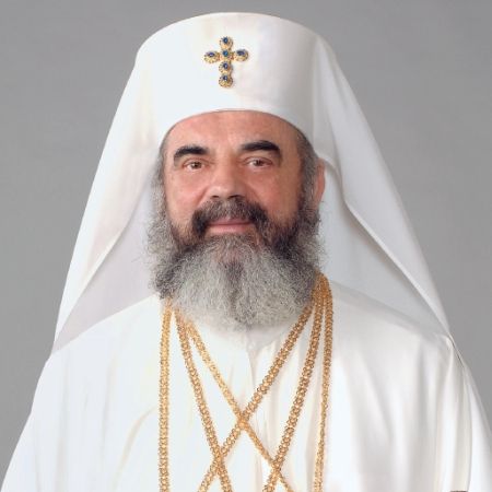 Patriarhul Daniel, mesaj la începerea şcolii: "Educaţia ar trebui să fie prioritatea fundamentală a oricărei societăţi"