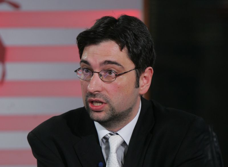 Sever Voinescu: USL nu va avea 50% plus unu la alegerile parlamentare