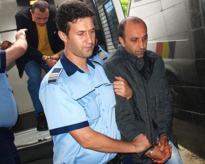 "Tu ai omorât-o pe Lara Saban?". Una din întrebările la care fratele tinerei a picat testul cu detectorul de minciuni
