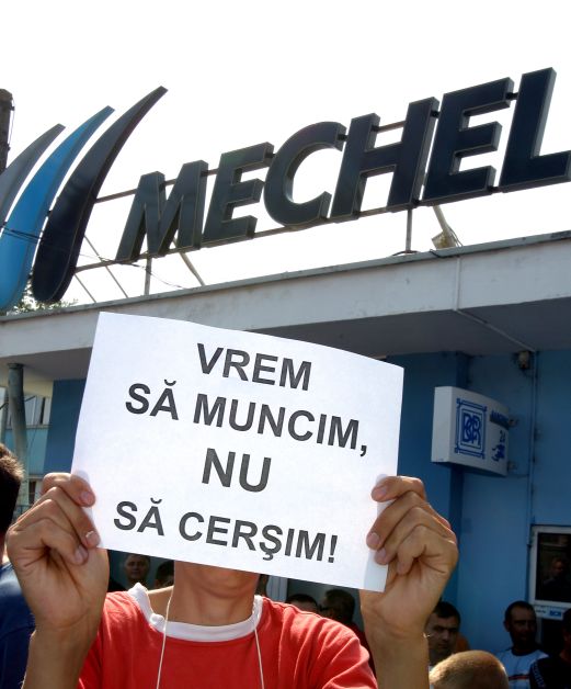 2012, apogeul crizei. Stâlpii economiei părăsesc România