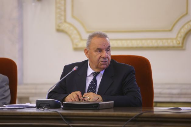 Andrei Marga a ales şef la ICR Paris un ţepar