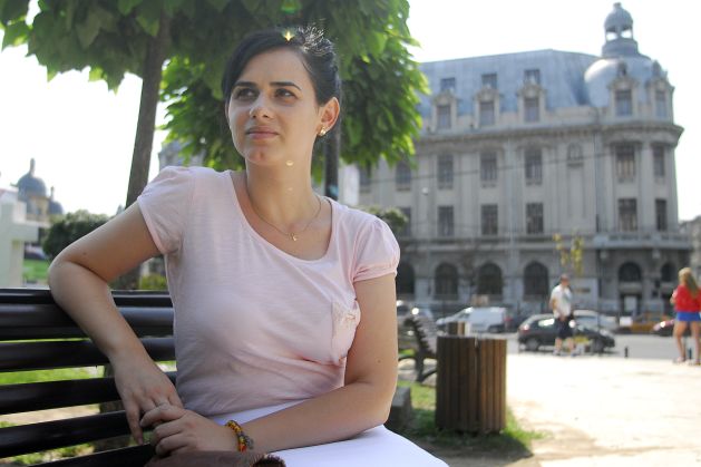 Ce îi ţine în învăţământ pe profesorii excepţionali, cu 10 la titularizare