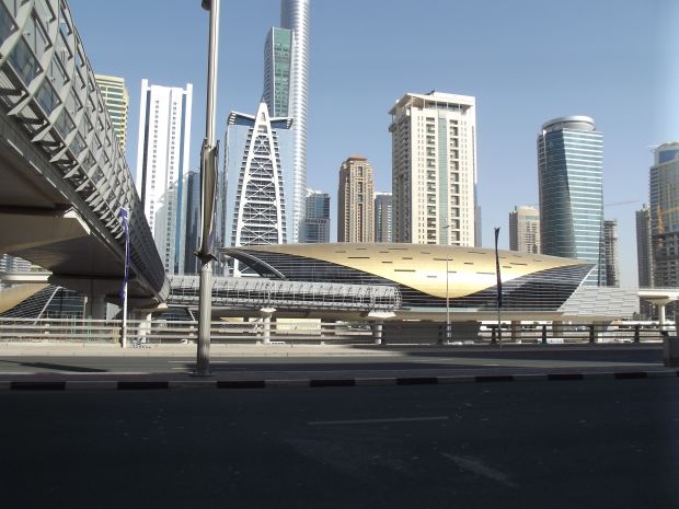 Cum au ajuns nemţii şi englezii să fie căpşunari la arabi