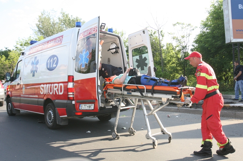 Fenomenul VIOLENŢEI în şcoli. Încă un elev înjunghiat la ore