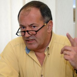 Fostul turnător Sorin Roşca Stănescu va candida pentru PNL