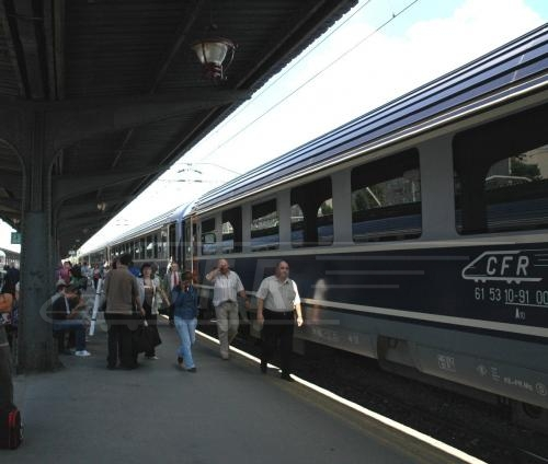 METODA INGENIOASĂ prin care CFR vrea să pună capăt furturilor de combustibil