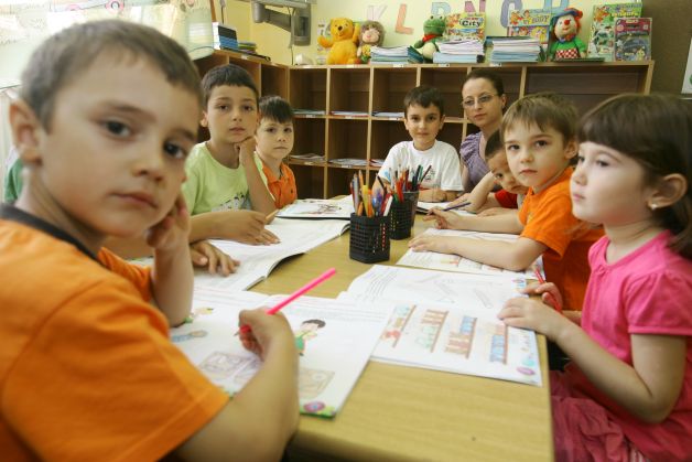Părinţi, VACANŢA de toamnă NU începe de LUNI! Vezi motivul care a ISTERIZAT o ţară întreagă