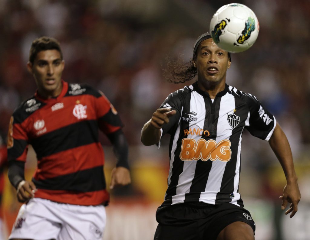 Ronaldinho a marcat trei goluri într-un meci, dar a izbucnit plâns. AFLĂ motivele pentru care suferă