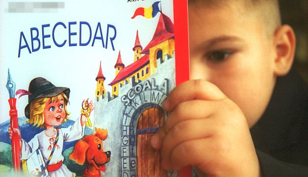 Şefii de la ministerul Educaţiei spun "stop" concursurilor şcolare pe banii părinţilor