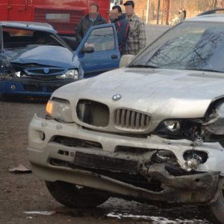 Trei românce, dintre care o fetiţă de doi ani, în stare critică după un accident în Cipru