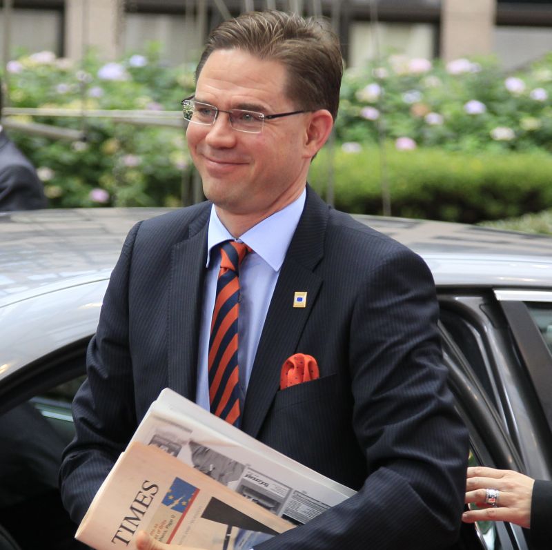 Un bărbat a încercat să îl înjunghie pe premierul finlandez