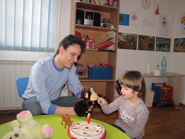 Un milion de euro pentru un centru de copii. Vezi câţi minori pot fi cazaţi