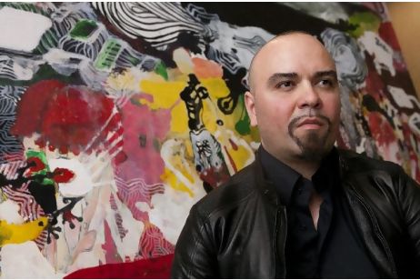 Un SCULPTOR ROMÂN expune în Emiratele Arabe. "Lumea de aici e foarte receptivă la arta contemporană"
