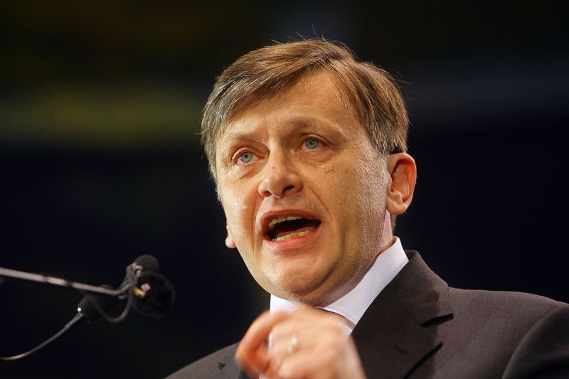 VEZI ce spune Crin Antonescu despre introducerea unor teste psihologice pentru oamenii politici