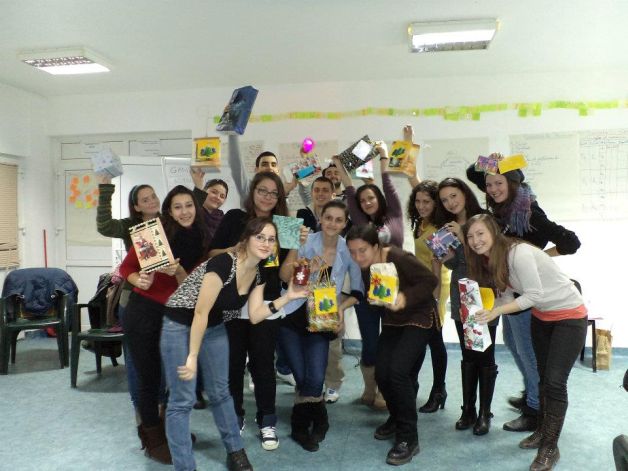 Voluntariatul în asociaţii studenţeşti, permis către viitorul job
