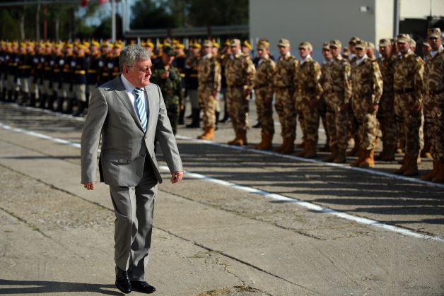 Armaghedonul lui „Mo? Teac?”: Dobri?oiu ?i Antonescu s-au cunoscut pe o canapea