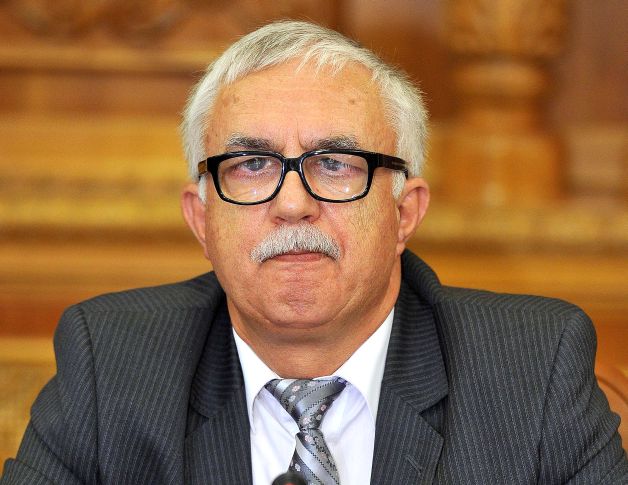 Augustin Zegrean: "Frunda vrea desfiinţarea Curţii Constituţionale"