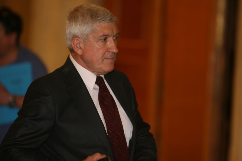 CAZUL MIRCEA DIACONU. Explicaţiile Parlamentului pentru nerespectarea Justiţiei: "hazardante"