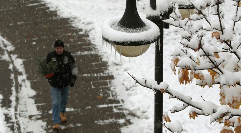 Cea mai SC?ZUT? temperatur? din aceast? toamn?. PLUS cât de FRIG va fi în weekend
