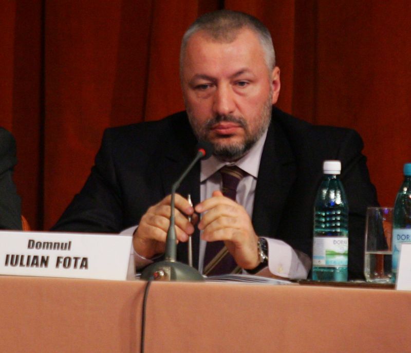 Ceart? DUR? între MINISTRUL Corneliu Dobri?oiu ?i CONSILIERUL prezinden?ial Iulian Fota. STRATEGIA DE SECURITATE a fost m?rul DISCORDIEI