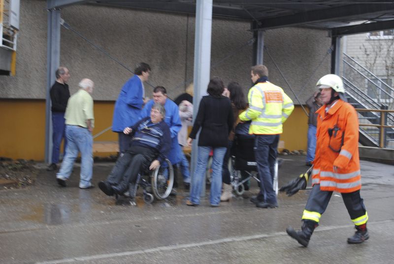 Cel pu?in 14 mor?i într-un incendiu la un centru pentru persoane cu dizabilit??i din sud-vestul Germaniei