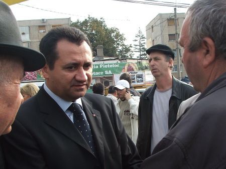 Fiul deputatului PSD Pâslaru a agresat o consilieră ANI, anunţă RTV