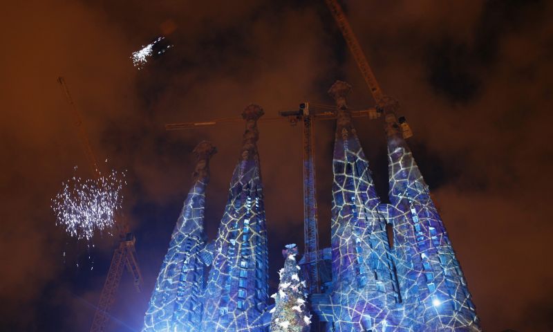 Imagini Spectaculoase Cu Sagrada Familia Foto Video