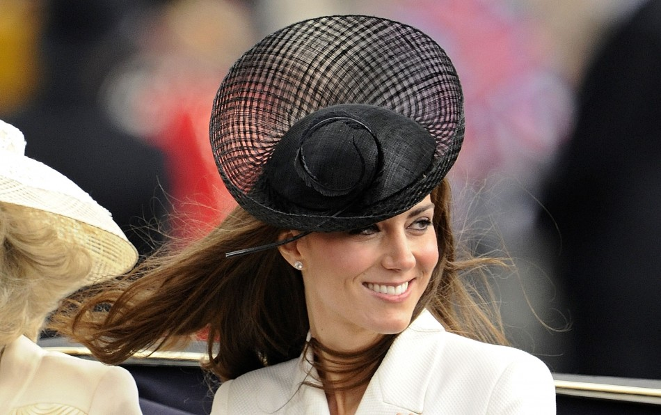 La călărit, din dragoste. Ce face Kate pentru a-l face pe prinţul William să se simtă bine