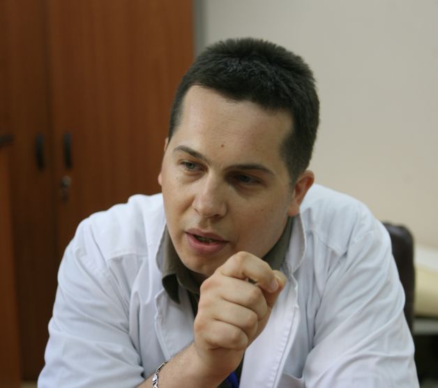 Mărturia ŞOCANTĂ a unuia dintre elevii agresaţi de învăţătoare: "Mai bine mă sinucid decât să mai merg la şcoală"