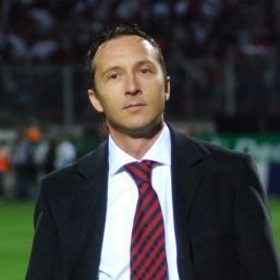 MM Stoica s-a luat de o altă legendă a Stelei