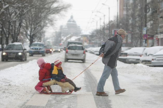 PROGNOZA METEO. Cr?ciunul aduce z?pad?