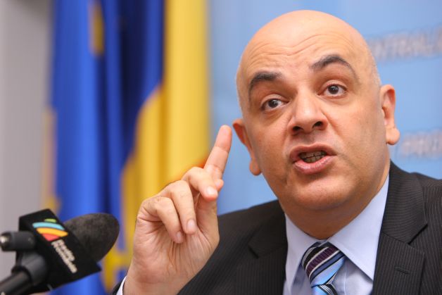 Raed Arafat: „S?n?tatea este pr?duit? din interior”