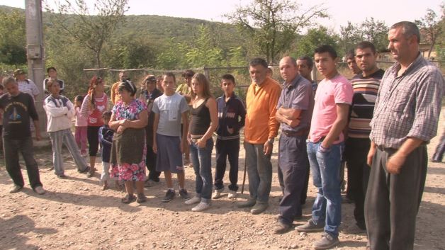 Sclavii secolului XXI. Obligaţi să lucreze 17 ore pe zi